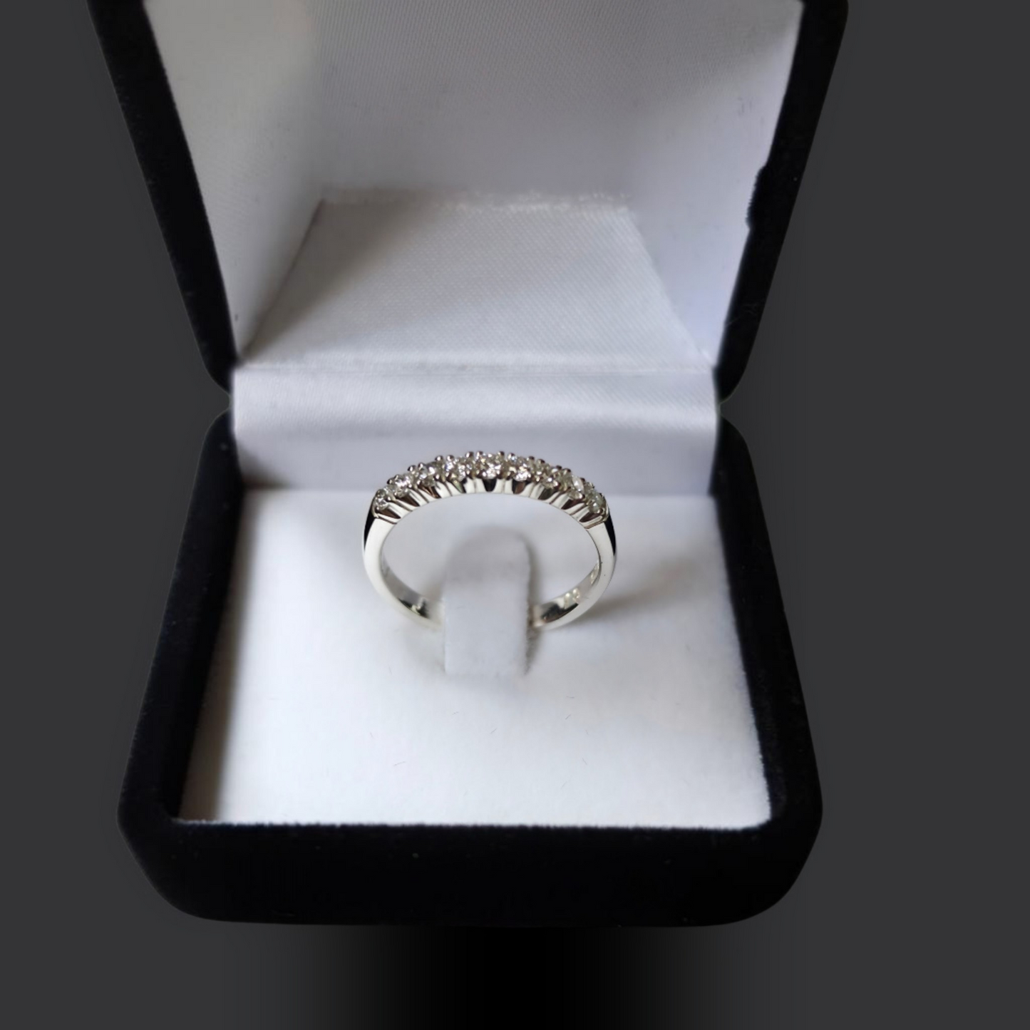 Lab Grown Diamomd Ring.